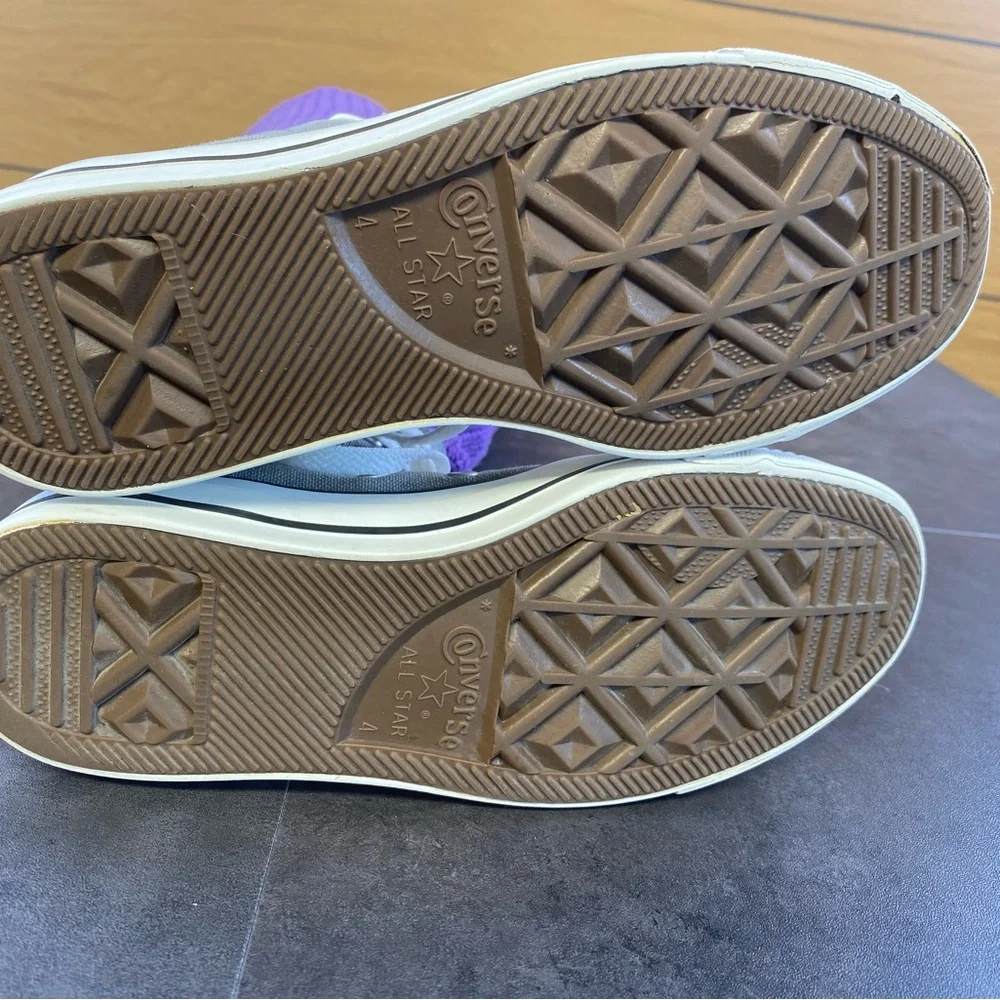 VTG Converse Retro Gray High-Top Sneakers with Purple‎ Legwarmers  size 6